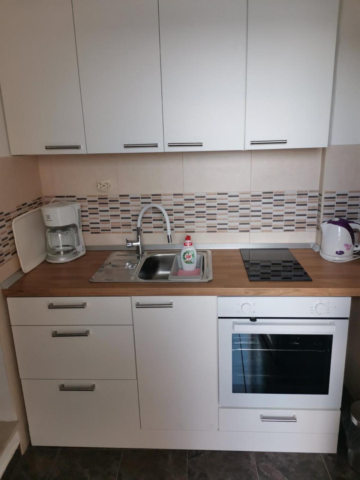 Apartments Becir Молунат Екстер'єр фото