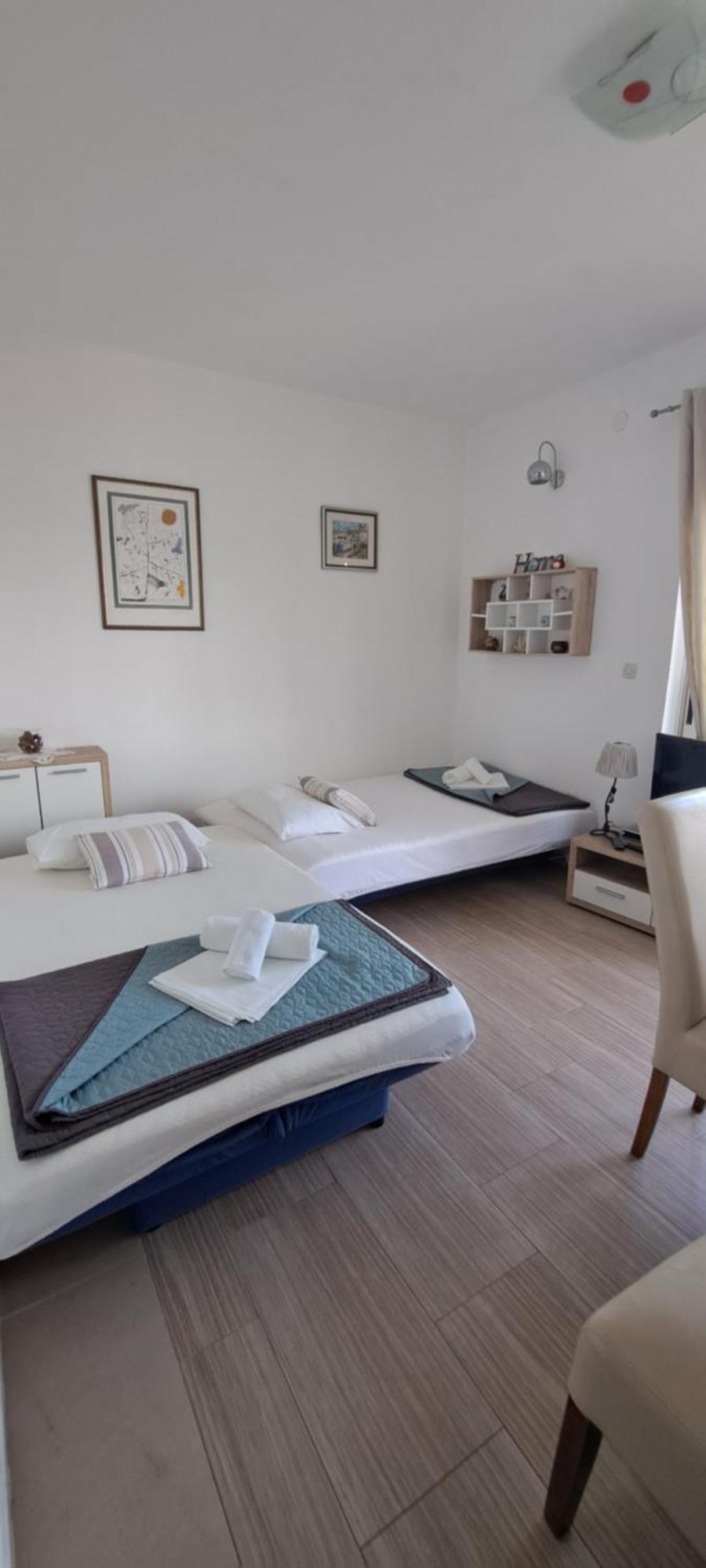 Apartments Becir Молунат Екстер'єр фото